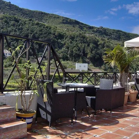 Apartment Apartamentos-monasterio-de-san-antonio-mediterranes-apartment-mit-kleiner-terrasse-im-innenhof